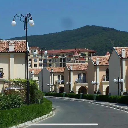 ヴィラ Toscana *